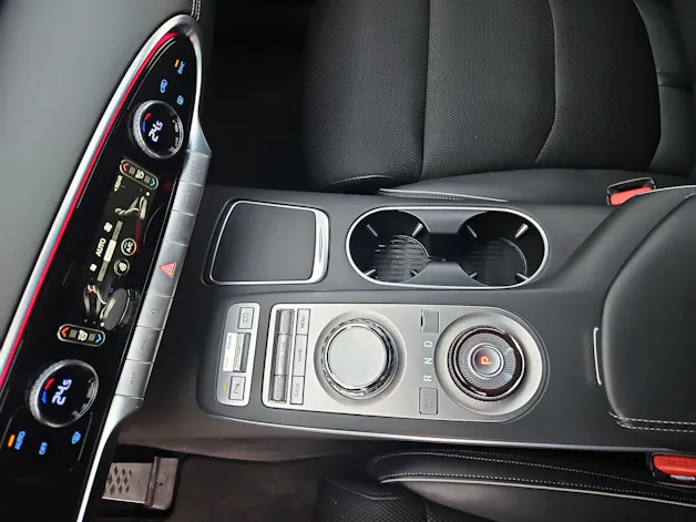 Genesis GV70 Sport 2.5T AT8 A TGDI (CH)