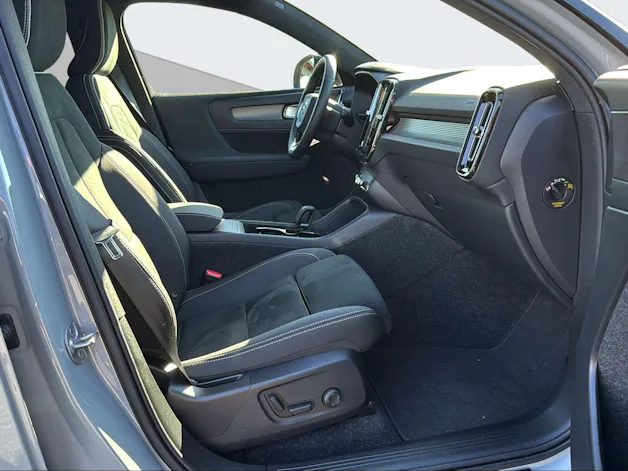 Volvo EX40 Twin Black Edition AWD