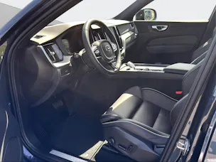 Volvo XC60 2.0 B5 MH Plus Dark AWD