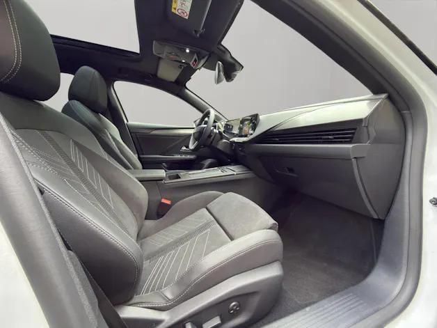 Opel Astra Electric Sports Tourer Ultimate