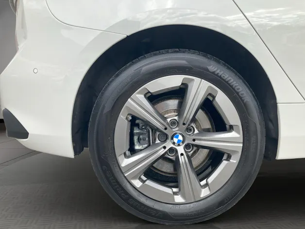 BMW 223d xDrive Active Tourer