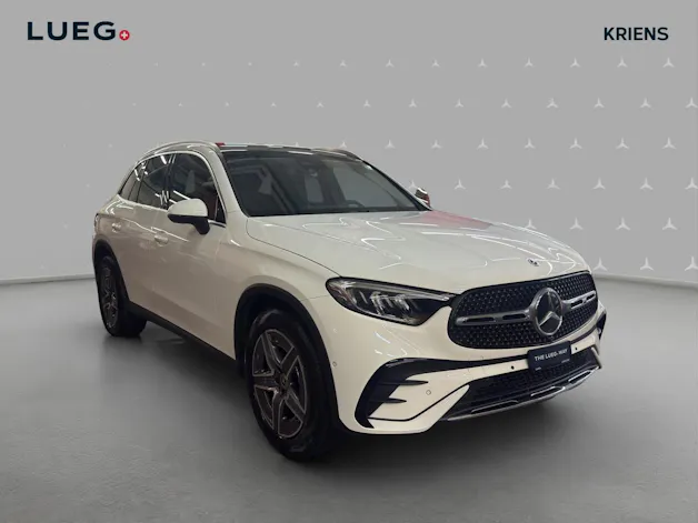 Mercedes-Benz GLC 200 4M - AMG / 360 Grad Kamera / Head-Up Display / Panorama-Dach