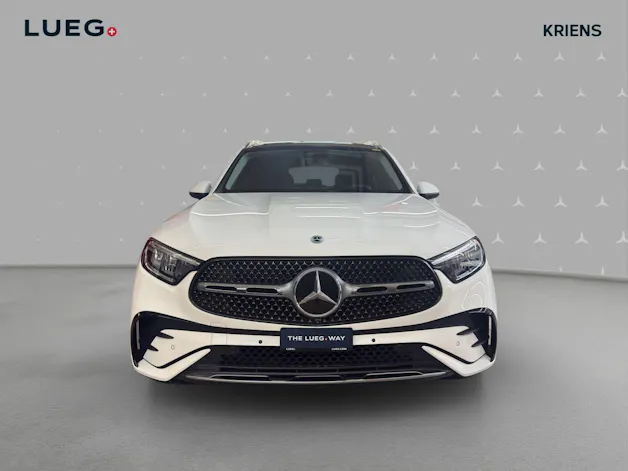 Mercedes-Benz GLC 200 4M - AMG / 360 Grad Kamera / Head-Up Display / Panorama-Dach