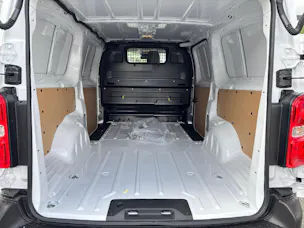 Peugeot Expert 2.2 BlueHDi 150 S&S Long EAT8