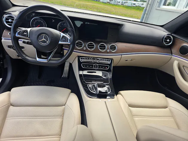 Mercedes-Benz E 43 AMG 4 Matic 9G-Tronic