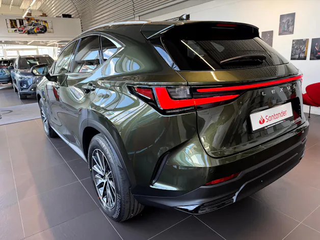 Lexus NX 450h+ E-FOUR Comfort