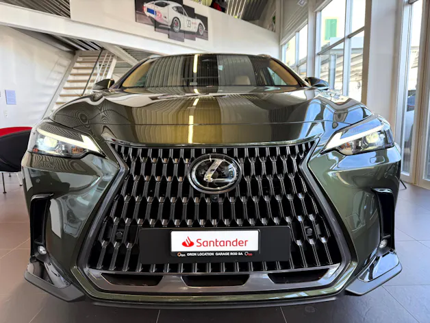 Lexus NX 450h+ E-FOUR Comfort
