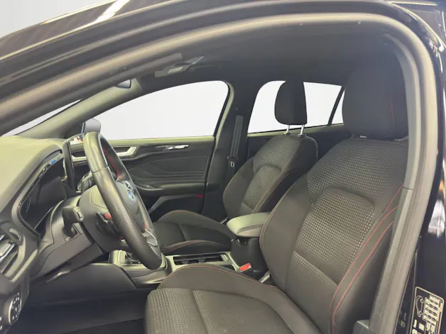 Ford Focus Station Wagon 1.0i EcoB Hybrid 155