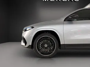 Mercedes-Benz EQA 350 66,5 kWh 4Matic Swiss Star