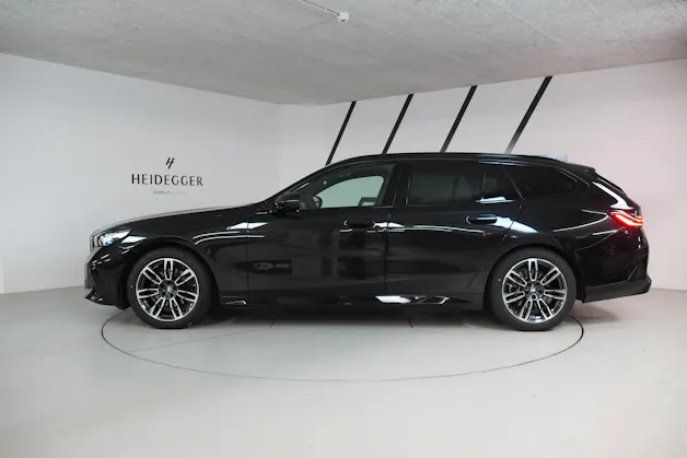 BMW 520d xDrive 48V Touring M Sport Steptronic