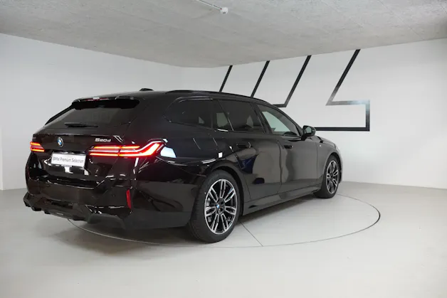 BMW 520d xDrive 48V Touring M Sport Steptronic