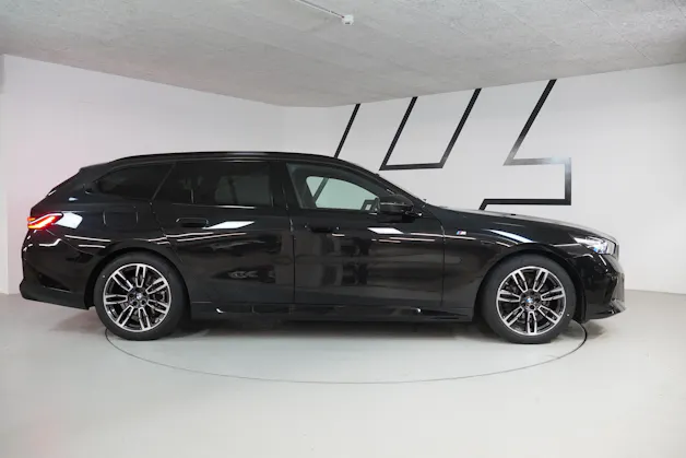 BMW 520d xDrive 48V Touring M Sport Steptronic