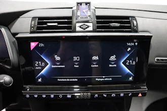 https://vehicle.imgix.net/4316944/0ad78506-1f95-46f9-956f-8fcec3b63005.JPG