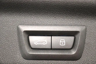 https://vehicle.imgix.net/4316953/f544bf04-3b19-4f65-8768-0c603ccb52c2.JPG