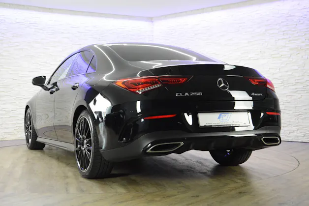 Mercedes-Benz CLA 250 Swiss Star AMG Line 4matic