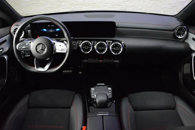 Mercedes-Benz CLA 250 Swiss Star AMG Line 4matic