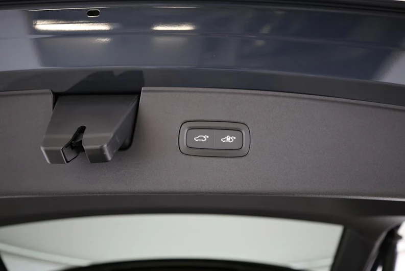 immagine del veicolo VOLVO EX 90