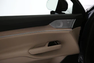 https://vehicle.imgix.net/4316976/90f96554-a3f7-417b-a7dd-b2c6efa7a530.jpg