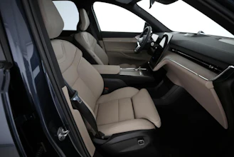 https://vehicle.imgix.net/4316976/a7e113eb-a473-495c-9a8e-a5ce31d8f42a.jpg