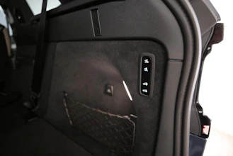https://vehicle.imgix.net/4316976/e12f6cc5-bbf7-45b4-9ac0-0ac0cfd56f24.jpg
