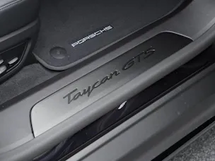 Porsche Taycan GTS Sport Turismo