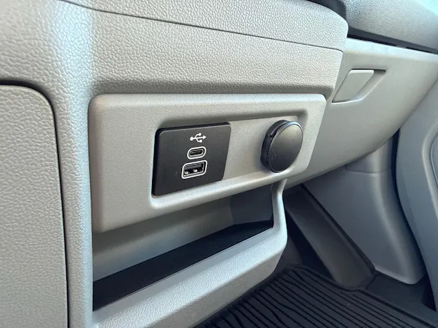 FORD Transit C Kombi 340 L1 2.5 Duratec 233 Trend PHEV