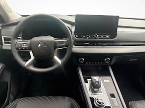 Fahrzeugbild MITSUBISHI Outlander 2.4 PHEV Inform 4x4