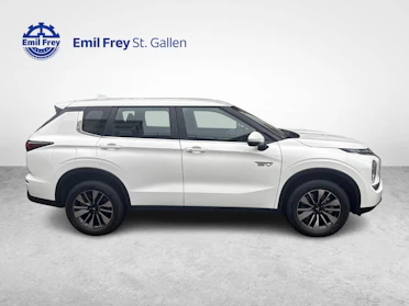 MITSUBISHI OUTLANDER 6