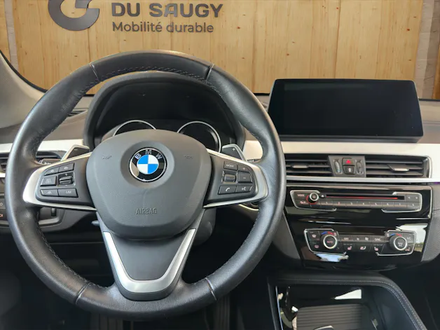 BMW X1 20i xDrive SAG