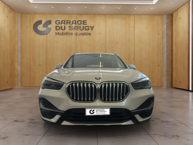 BMW X1 20i xDrive SAG