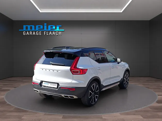 Volvo XC40 2.0 T5 R-Design AWD