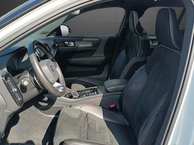 Volvo XC40 2.0 T5 R-Design AWD