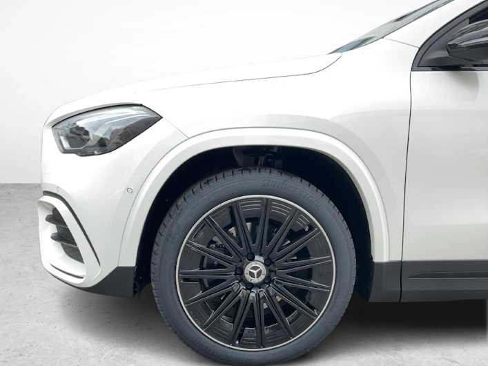 Fahrzeugbild MERCEDES-BENZ GLA 250