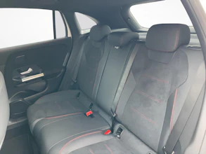 https://vehicle.imgix.net/4317043/dfcac1ee-57e3-4970-8c2b-a555af25daf5.jpg