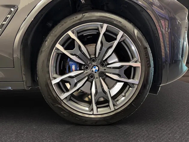 BMW X4 M40i