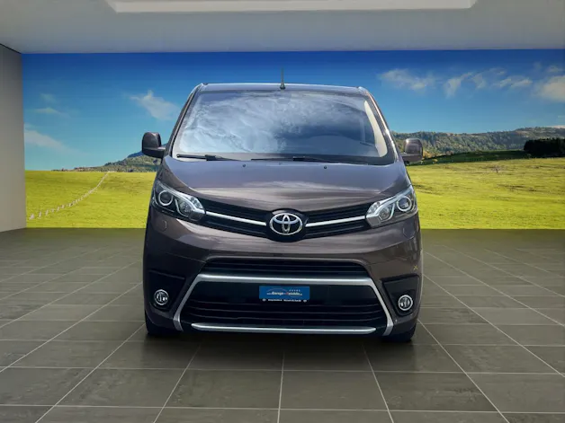 Toyota PROACE Verso L1 2.0 D Trend