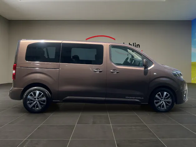 Toyota PROACE Verso L1 2.0 D Trend