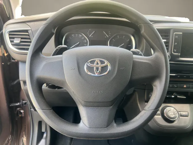 Toyota PROACE Verso L1 2.0 D Trend