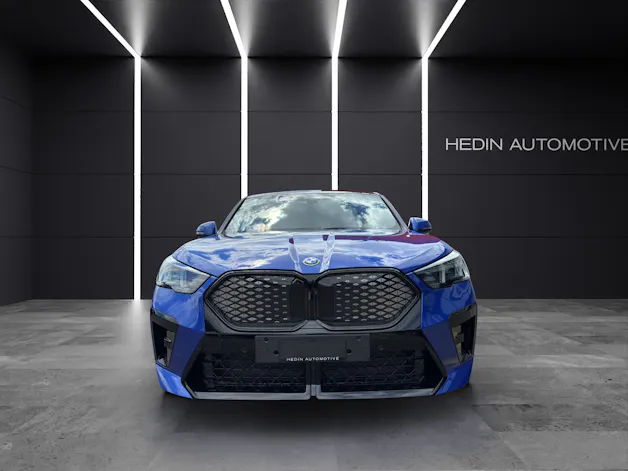 BMW iX2 xDrive30