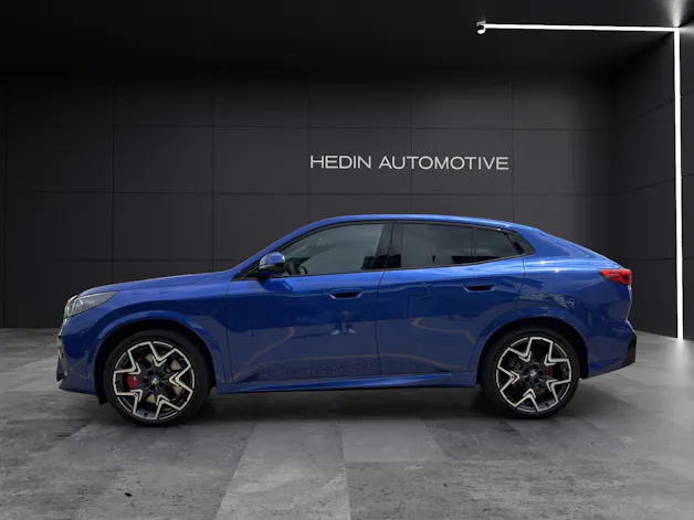 BMW iX2 xDrive30
