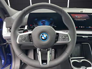 BMW iX2 xDrive30
