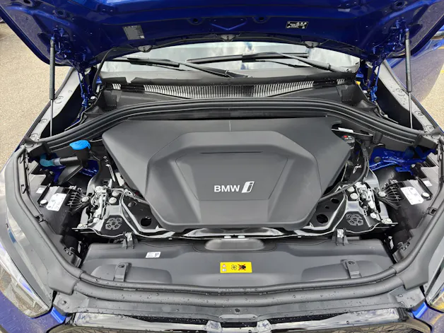 BMW iX2 xDrive30