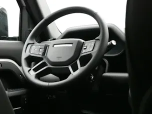 Land Rover Defender 110 3.0 D I6 350 X-Dynamic HSE
