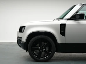 image du véhicule LAND ROVER Defender 110 3.0 D I6 350 X-Dynamic HSE