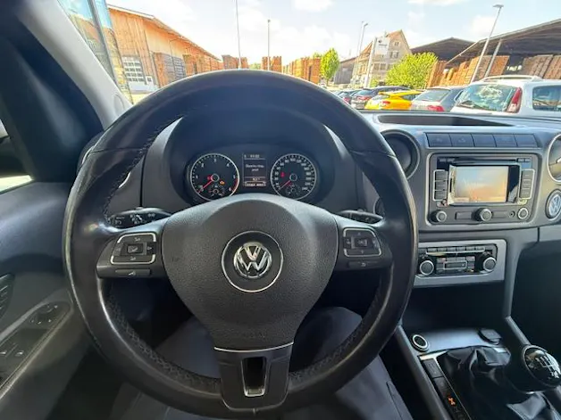 VW Amarok DKab. Pick-up 2.0 TDI 180 Trendline 4m