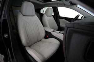 image du véhicule DS AUTOMOBILES 4 1.6 E-Tense Rivoli