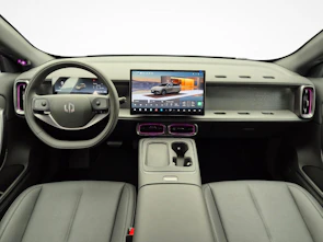 Fahrzeugbild LEAPMOTOR B05 EV 0% Leasing bei Abschluss Emil Frey Protect