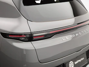 Fahrzeugbild LEAPMOTOR B05 EV 0% Leasing bei Abschluss Emil Frey Protect