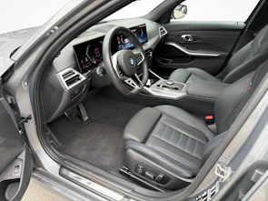 Fahrzeugbild BMW 320d xDrive SAG Touring
