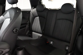 https://vehicle.imgix.net/4317163/3b539c78-888f-4702-8bff-27bdf2ec13d8.JPG